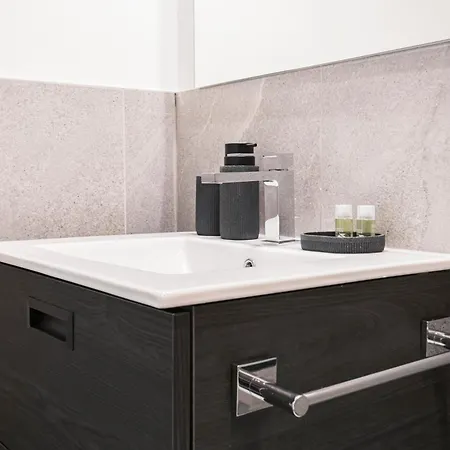 Easylife - Modern With Garden Appartamento